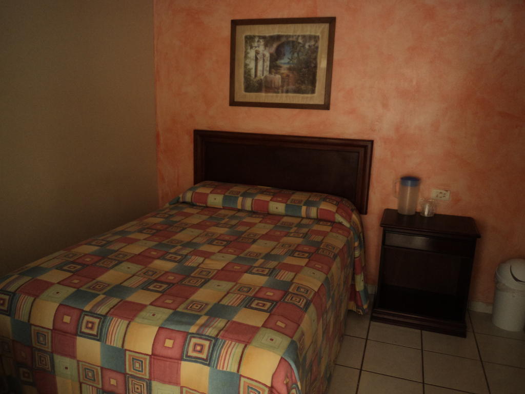 Hotel California Navojoa Room photo
